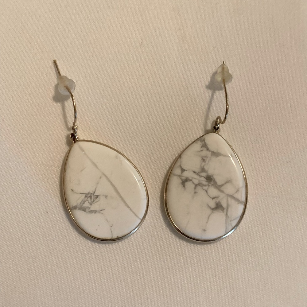 White/ grey marbles earrings with silver trim